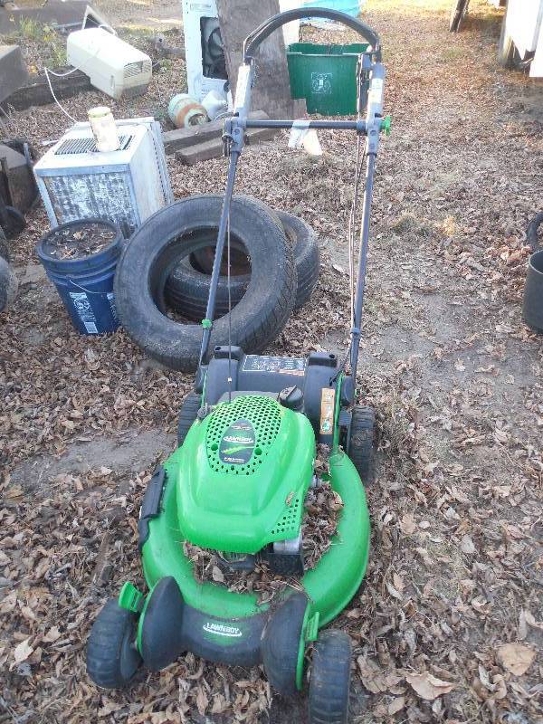 lot 170 image: LAWN BOY PUSH MOWER