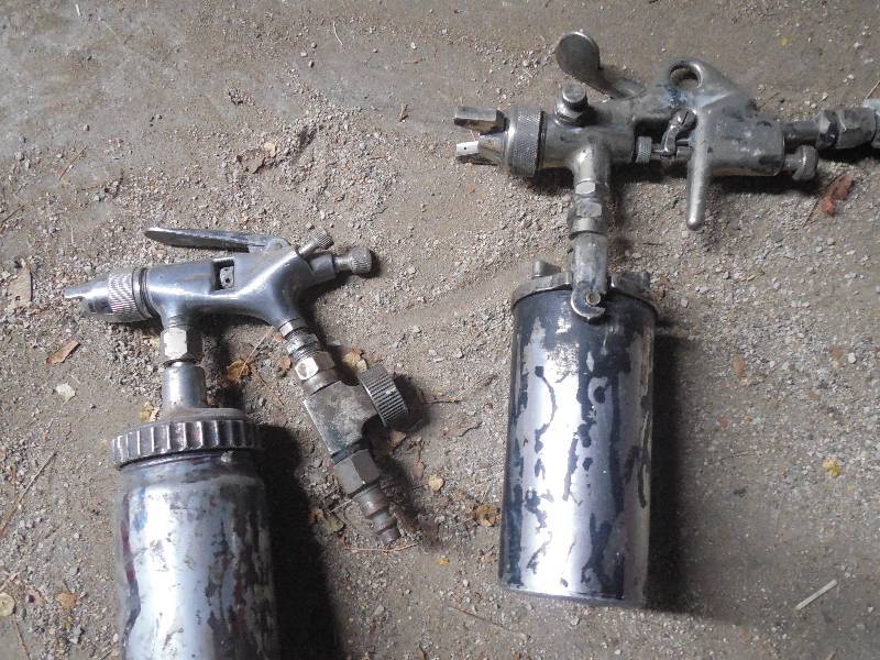 lot 181 image: 2 AIR PAINT SPRAYERS