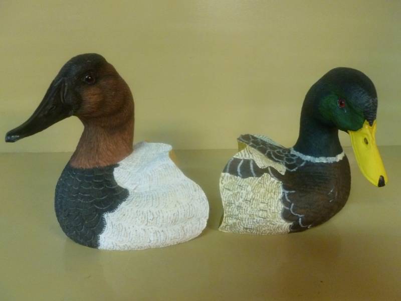 lot 17 image: Duck Bookends