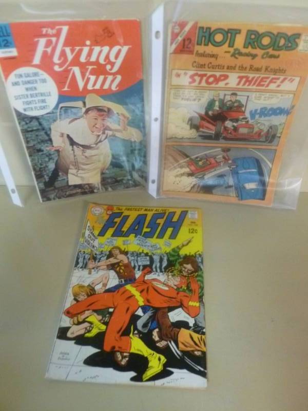 lot 20 image: Vintage Comic Books