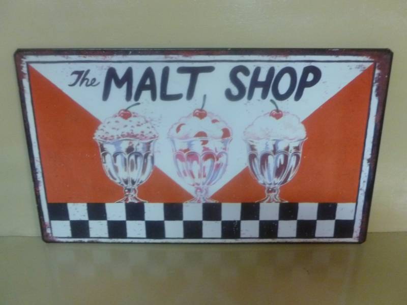 lot 27 image: Metal Sign