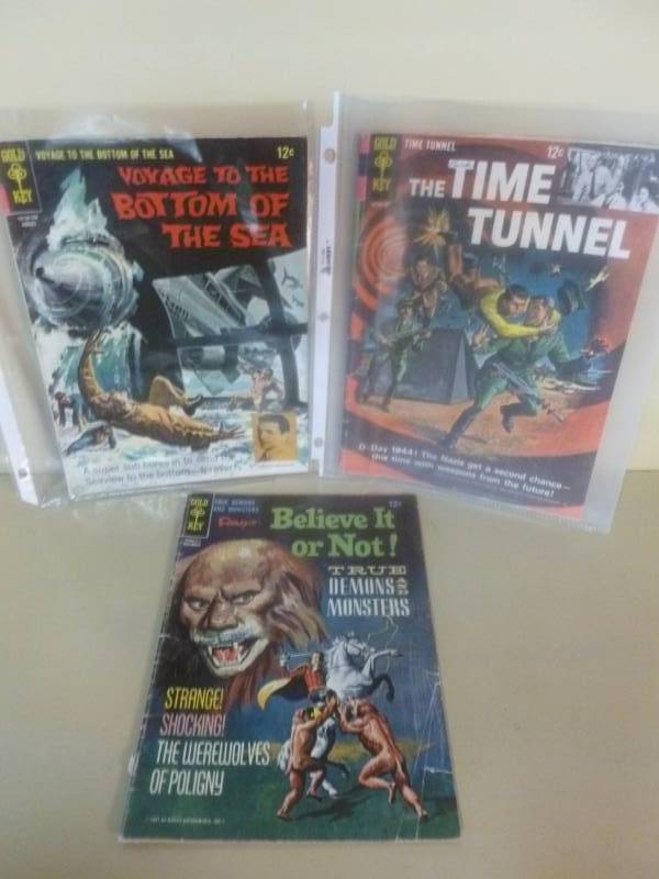 lot 46 image: Vintage Comic Books