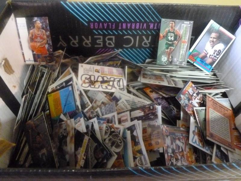 lot 83 image: Sports Cards