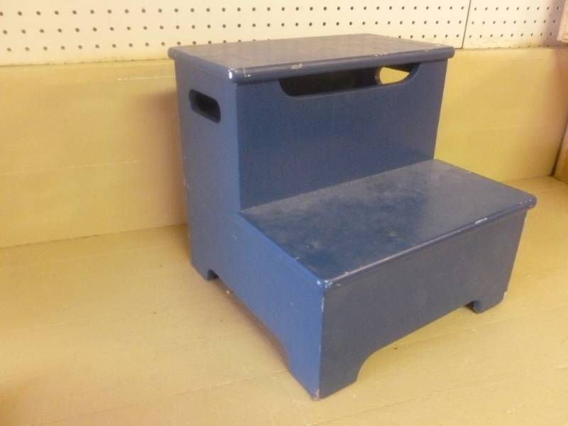 lot 163 image: Step Stool