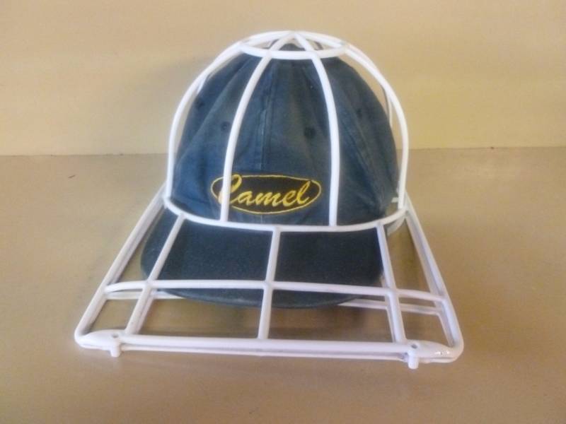 lot 180 image: Camel Hat