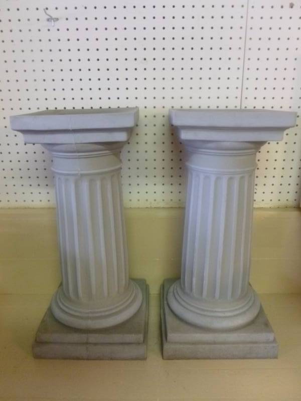 lot 185 image: Plant Stands