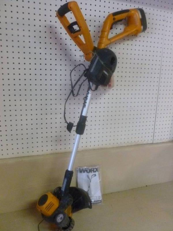 lot 196 image: Cordless Trimmer  Edger