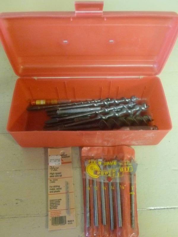 lot 221 image: Tools