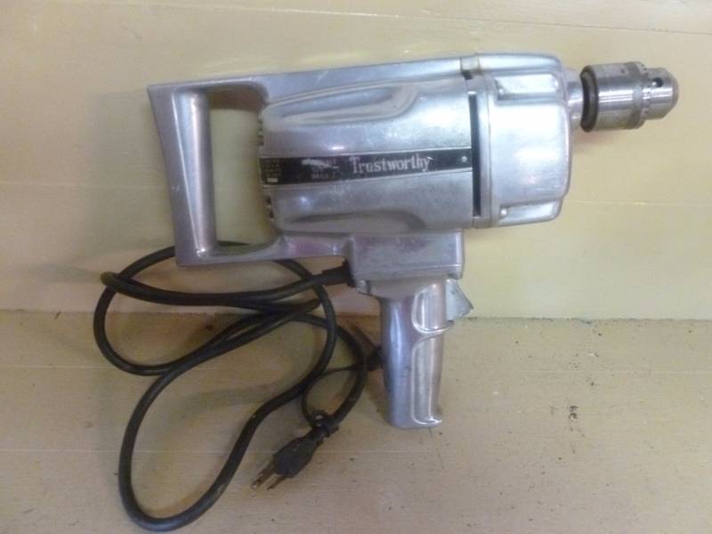 lot 225 image: Large Drill