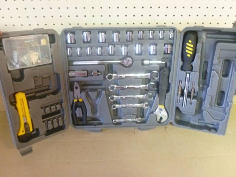 lot 226 image: Tool Set