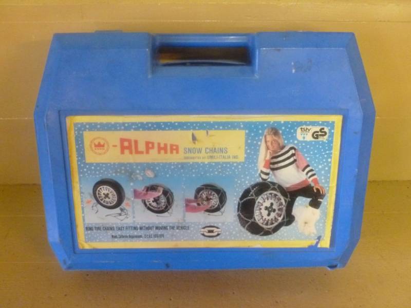 lot 227 image: Tire Chains