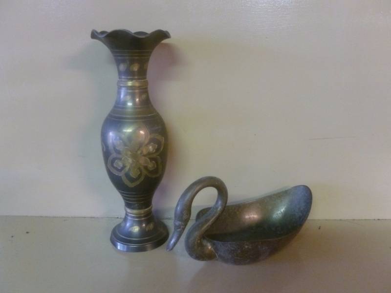 lot 240 image: Vintage Brass