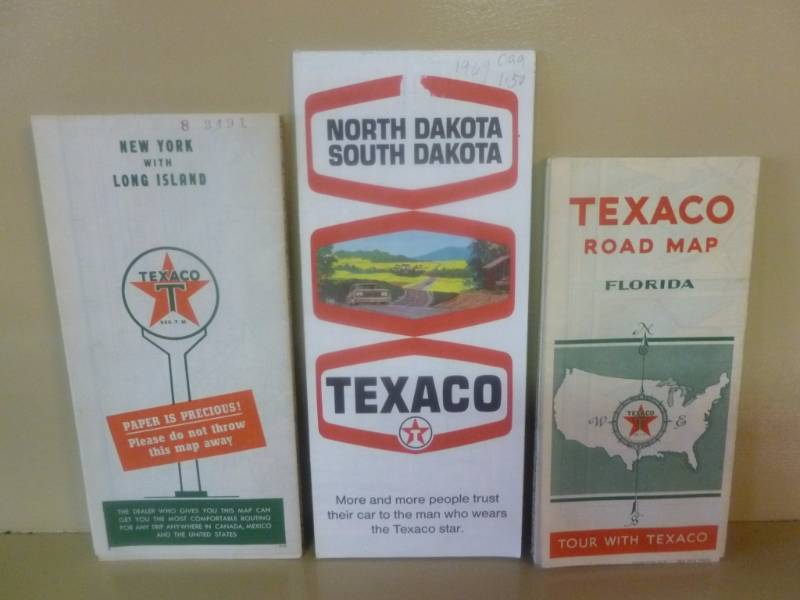 lot 292 image: Vintage Texaco Road Maps