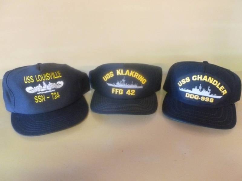 lot 315 image: Hats