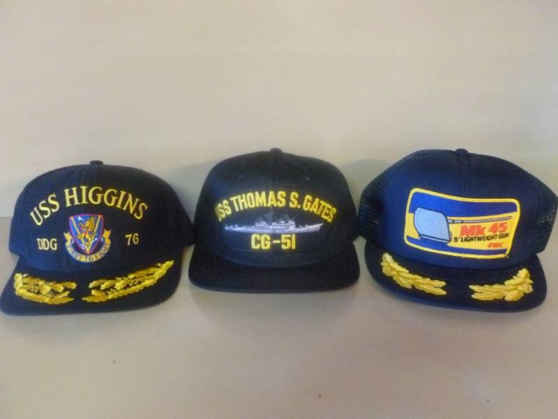 lot 316 image: Hats