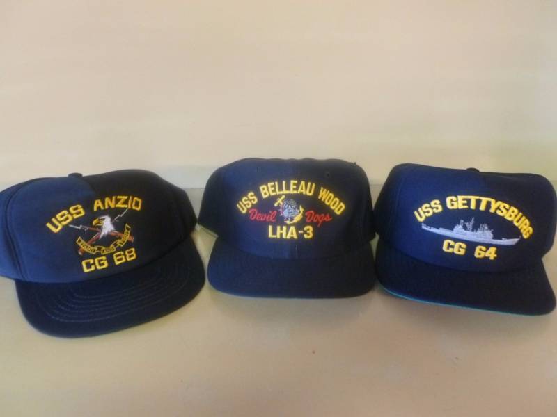 lot 317 image: Hats