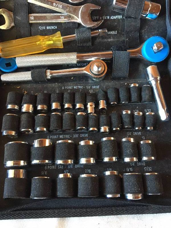lot 36 image: TOOL KIT