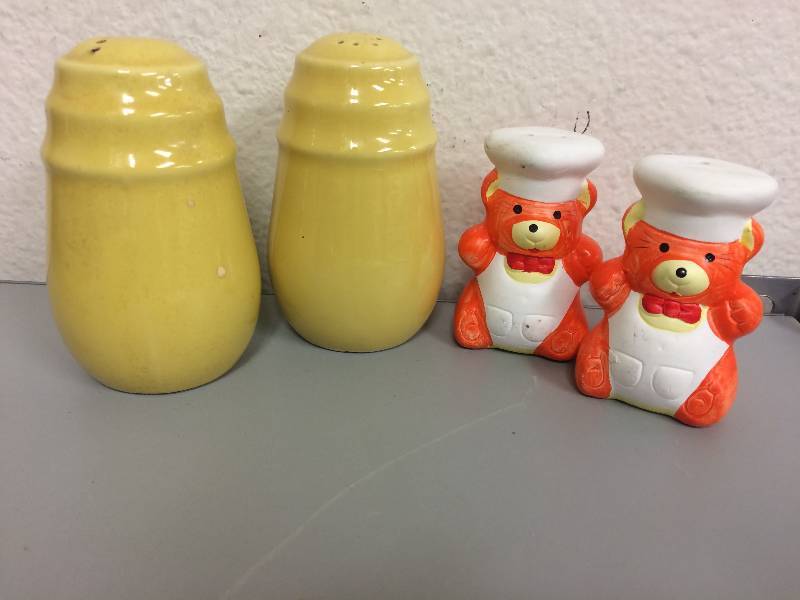 lot 48 image: Yellow and Bear Salt and Pepper Shakers