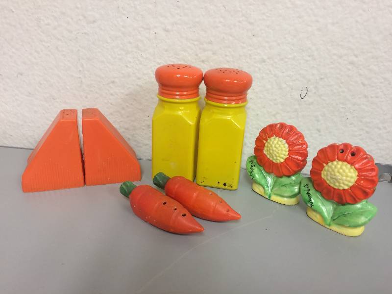 lot 58 image: Orange Collection Salt & Pepper Shakers
