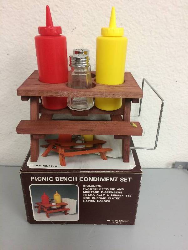 lot 68 image: Picnic Bench Condiment Set