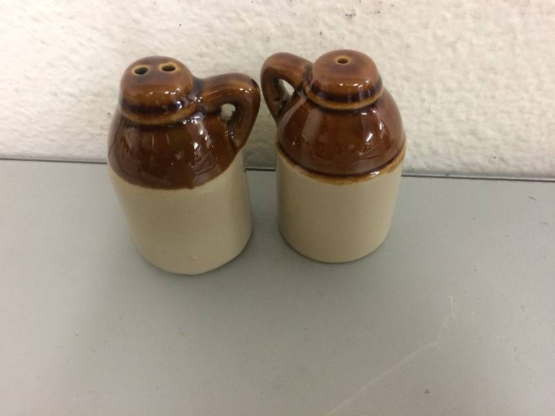 lot 70 image: Jug Salt and Pepper Shakers