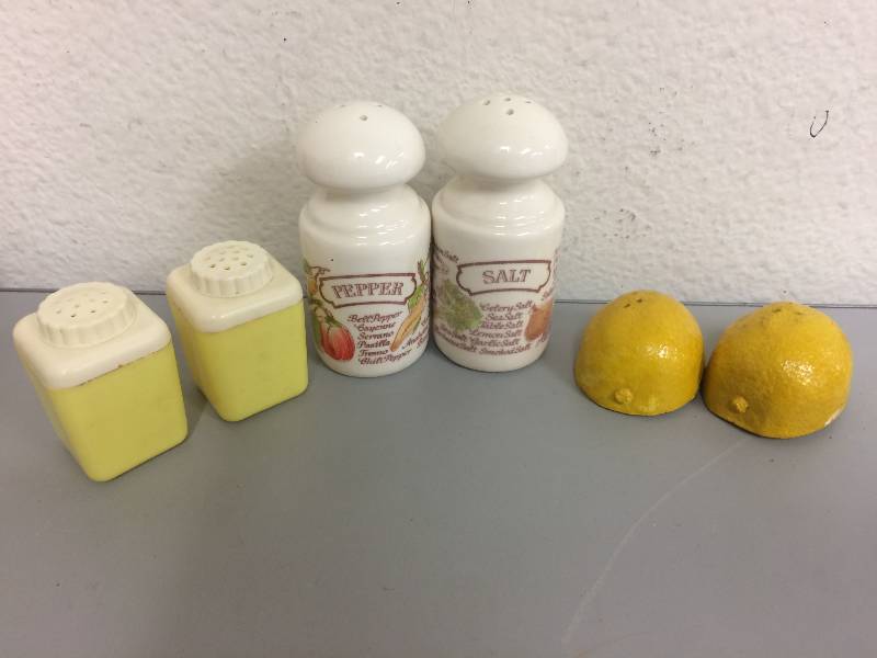 lot 72 image: Sterilite, Avon Salt and Pepper Shakers