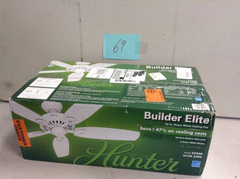 lot 69 image: Hunter Builder Elite 52 Snow White Ceileng Fan Never used