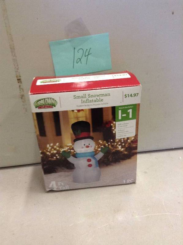 lot 124 image: Small Snowman Inflatable