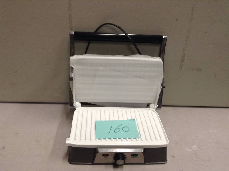 lot 160 image: Oster Panini Maker