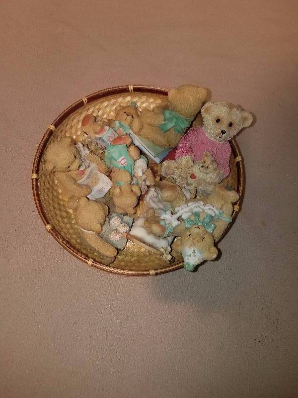 8 P. Hillman collectible bear set