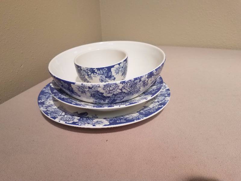 4 Piece Dish Set