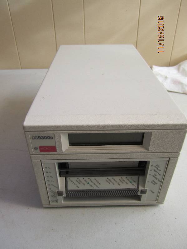 lot 17 image: DS9300D tape drive...