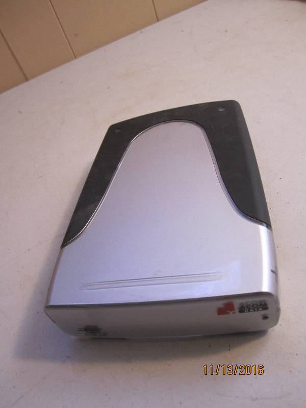lot 30 image: ACOM Dast USB2.0 drive...