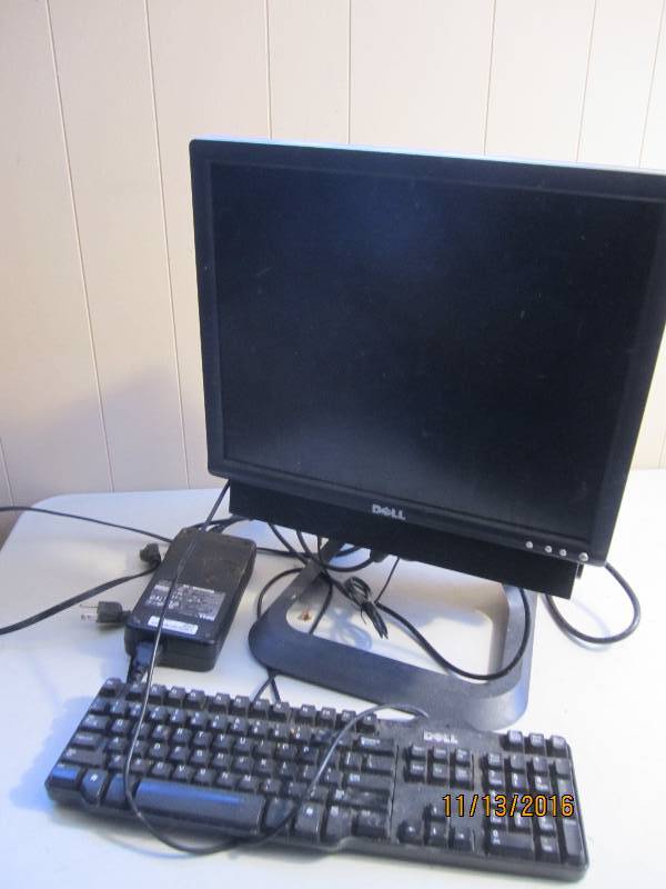 lot 50 image: Dell Optiplix 760 computer station...