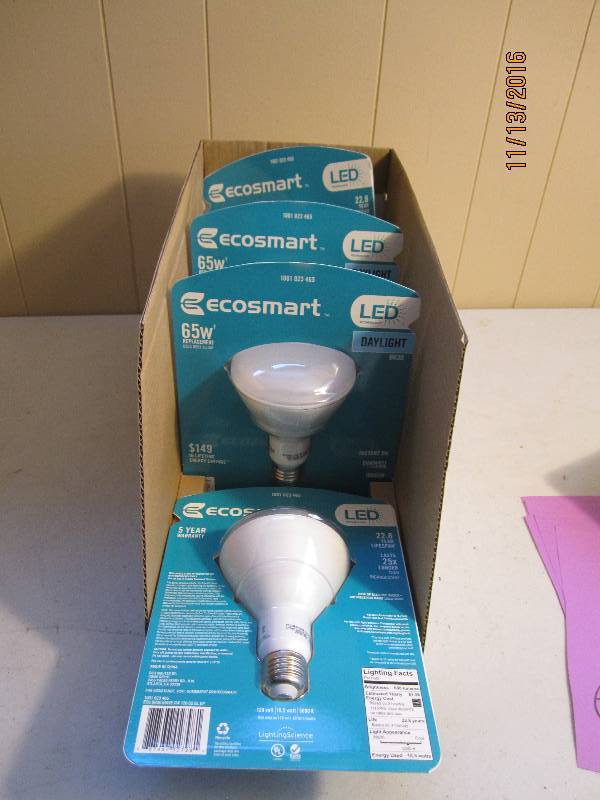 lot 62 image: Lot of 4 new Ecosmart LED daylight ...