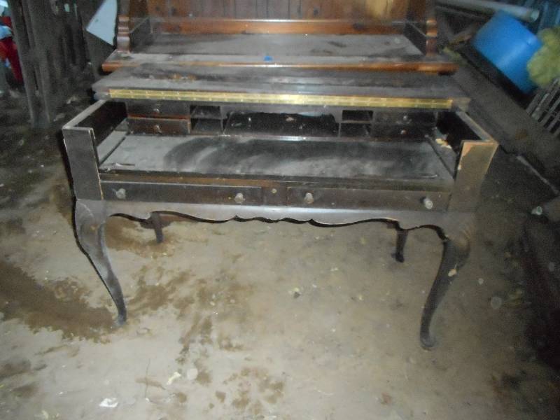 ANTIQUE WRITING DESK