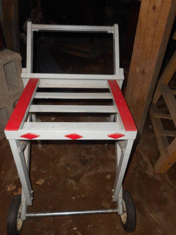 WOODEN 2 WHEEL CART