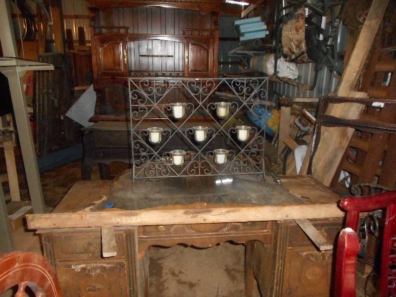 METAL CANDLE HOLDER