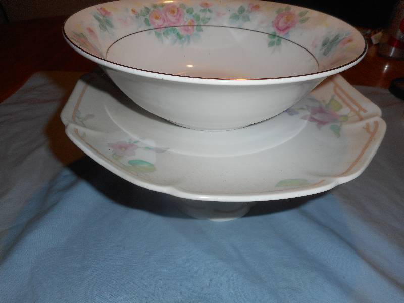 CHINA PEARL PEDISTAL PLATE AND DISH