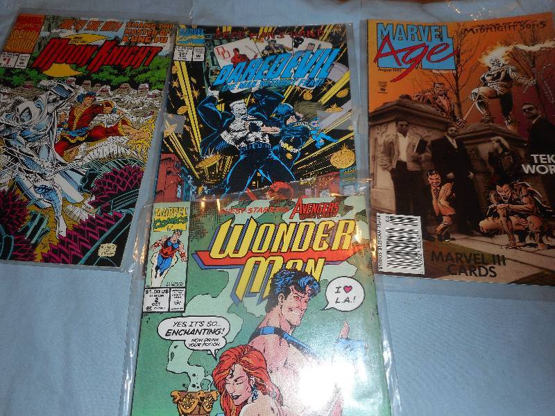 4 COLLECTIBLE MARVEL COMICS