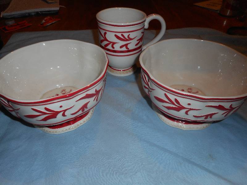 2 FRITZ AND FLOYD BOWLS AND 1 MUG