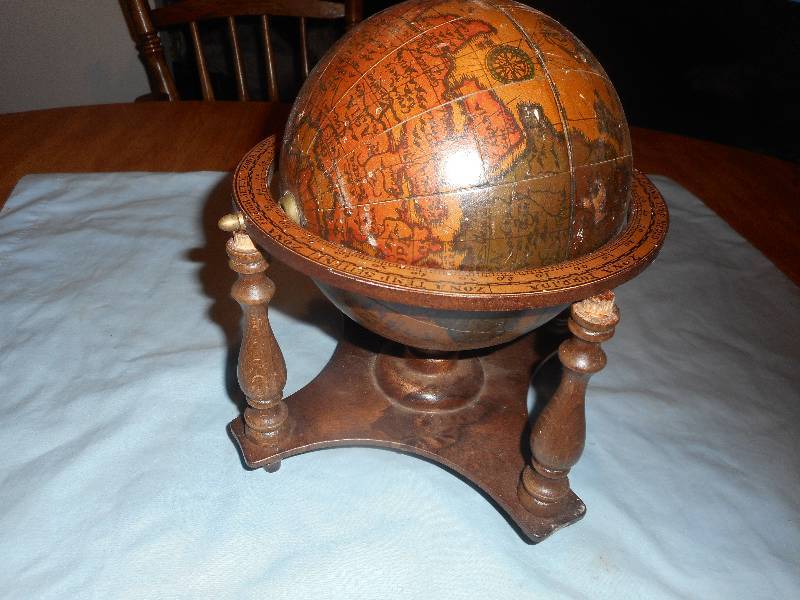 VINTAGE GLOBE