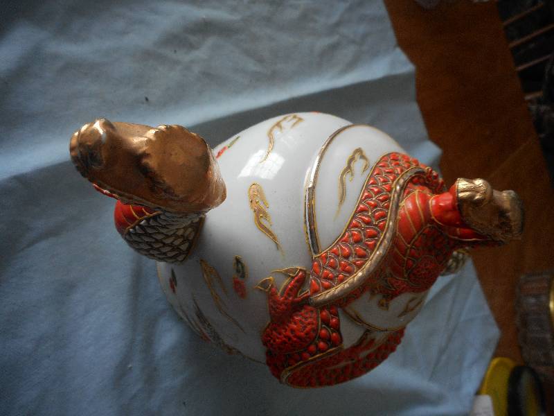 ANTIQUE DRAGONWARE TEAPOT