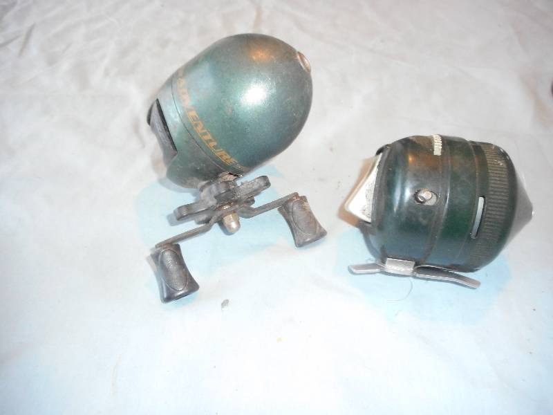 2 CLOSED FACED REELS