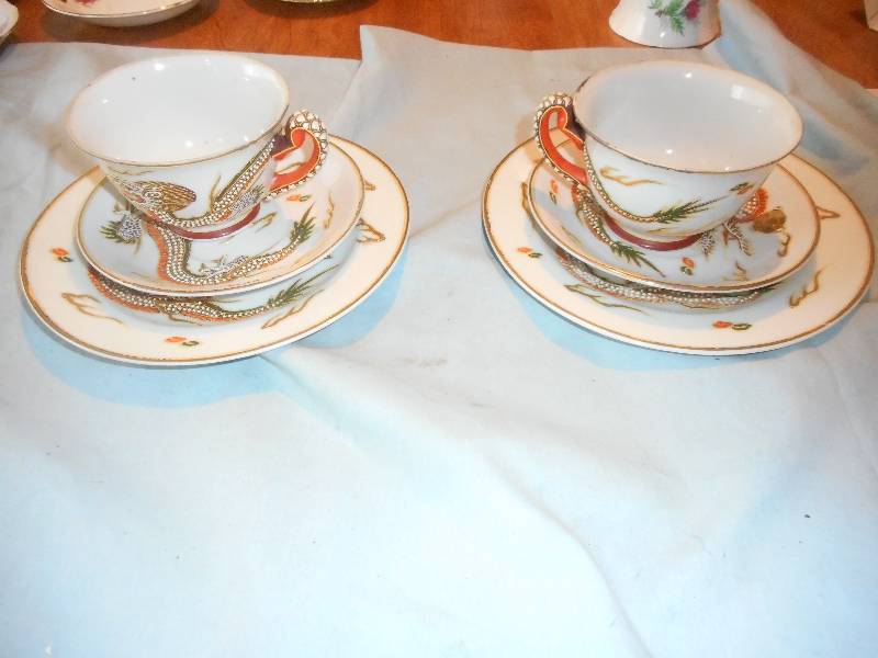 2 DRAGON WARE TEACUPS AND SAUCERS AND SNACK PLATES