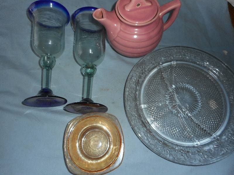 VINTAGE GLASSWEAR