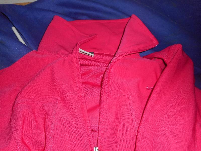 NIKI ZIP UP