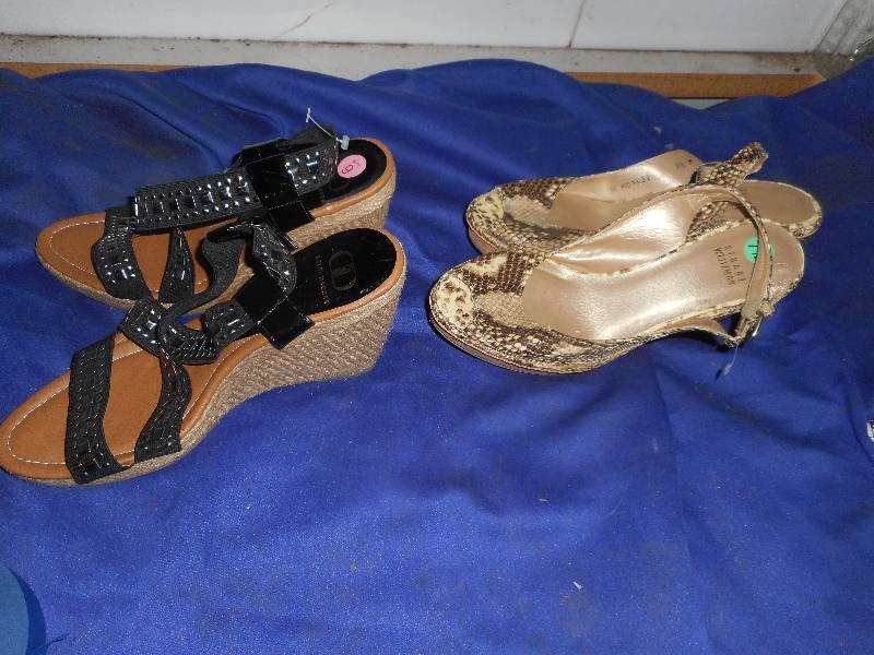 2 PAIR WOMENS SHOES