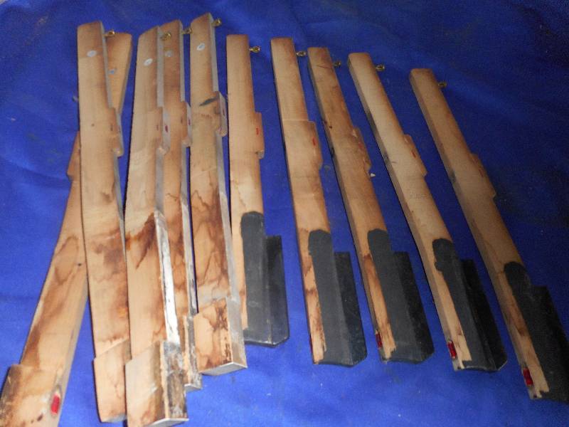 ANTIQUE PIANO KEYS