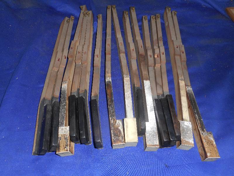 15 ANTIQUE PIANO KEYS
